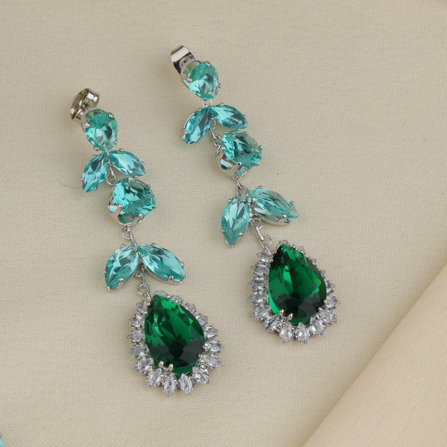 Teardrop Elegance Necklace Set