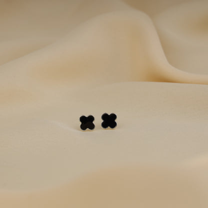Motif Stud