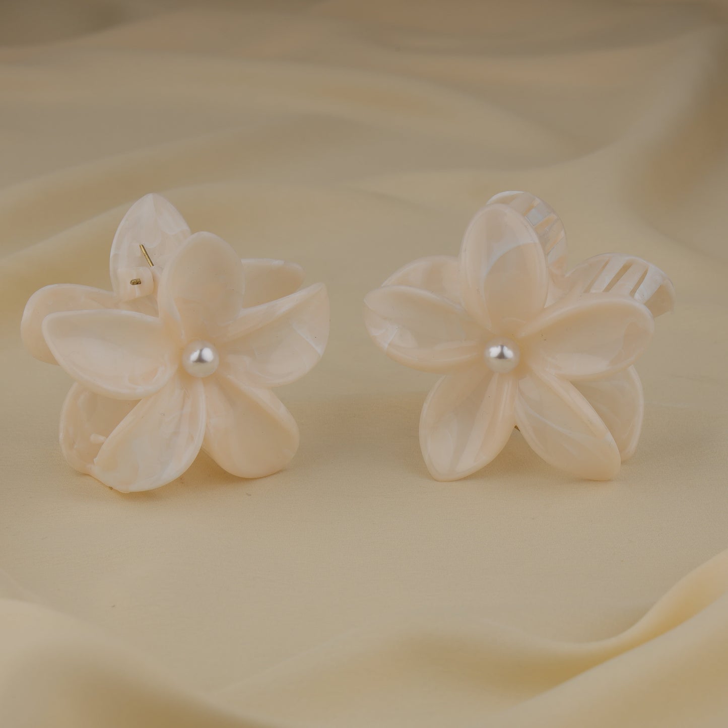 Cream Pookie Clips (Pack of 2)