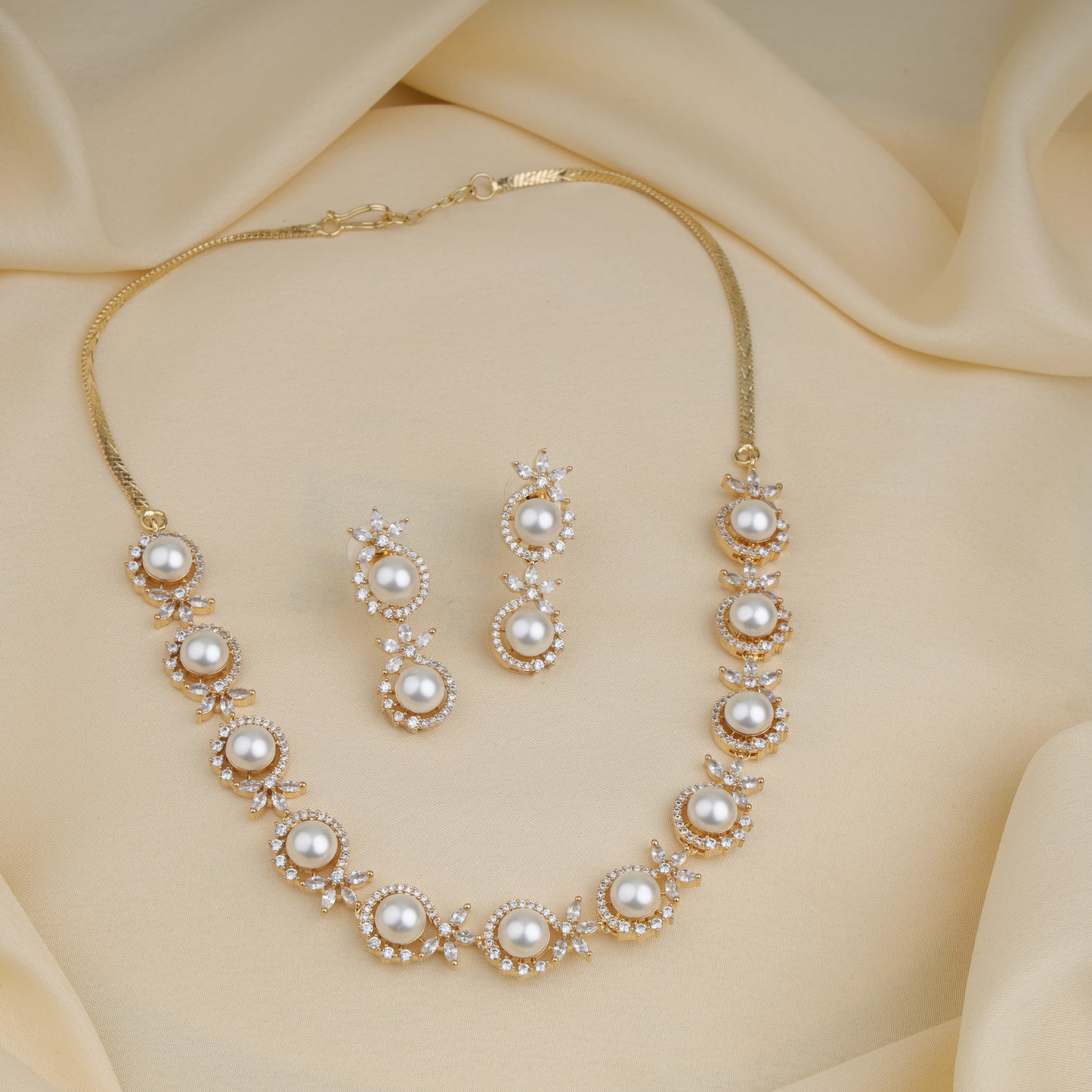 Golden Pearl Necklace
