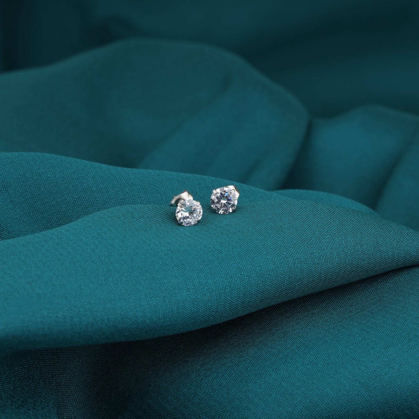 Silver Studs - Purple 4mm