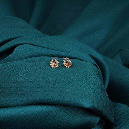 Silver Studs - Orange 4mm